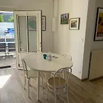 Maison De Caractere Au Coeur De Gilles Croix De Vie Holiday home Saint-Gilles-Croix-de-Vie