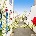 Maison De Caractere Au Coeur De Gilles Croix De Vie Holiday home