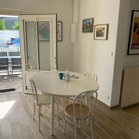 Maison De Caractere Au Coeur De Gilles Croix De Vie Feriehus Saint Gilles Croix de vie