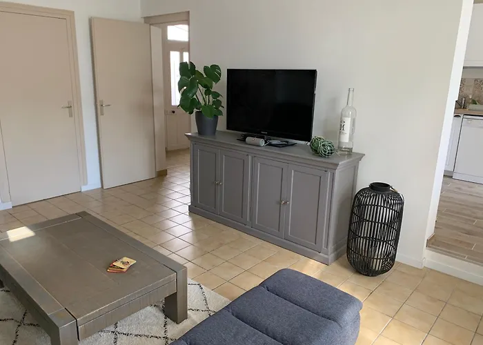 Maison De Caractere Au Coeur De Gilles Croix De Vie Holiday home Saint-Gilles-Croix-de-Vie