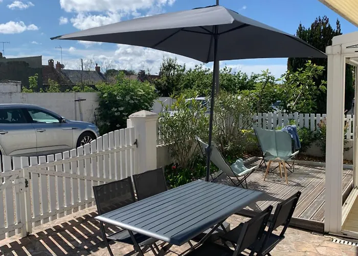 Maison De Caractere Au Coeur De Gilles Croix De Vie Holiday home Saint-Gilles-Croix-de-Vie